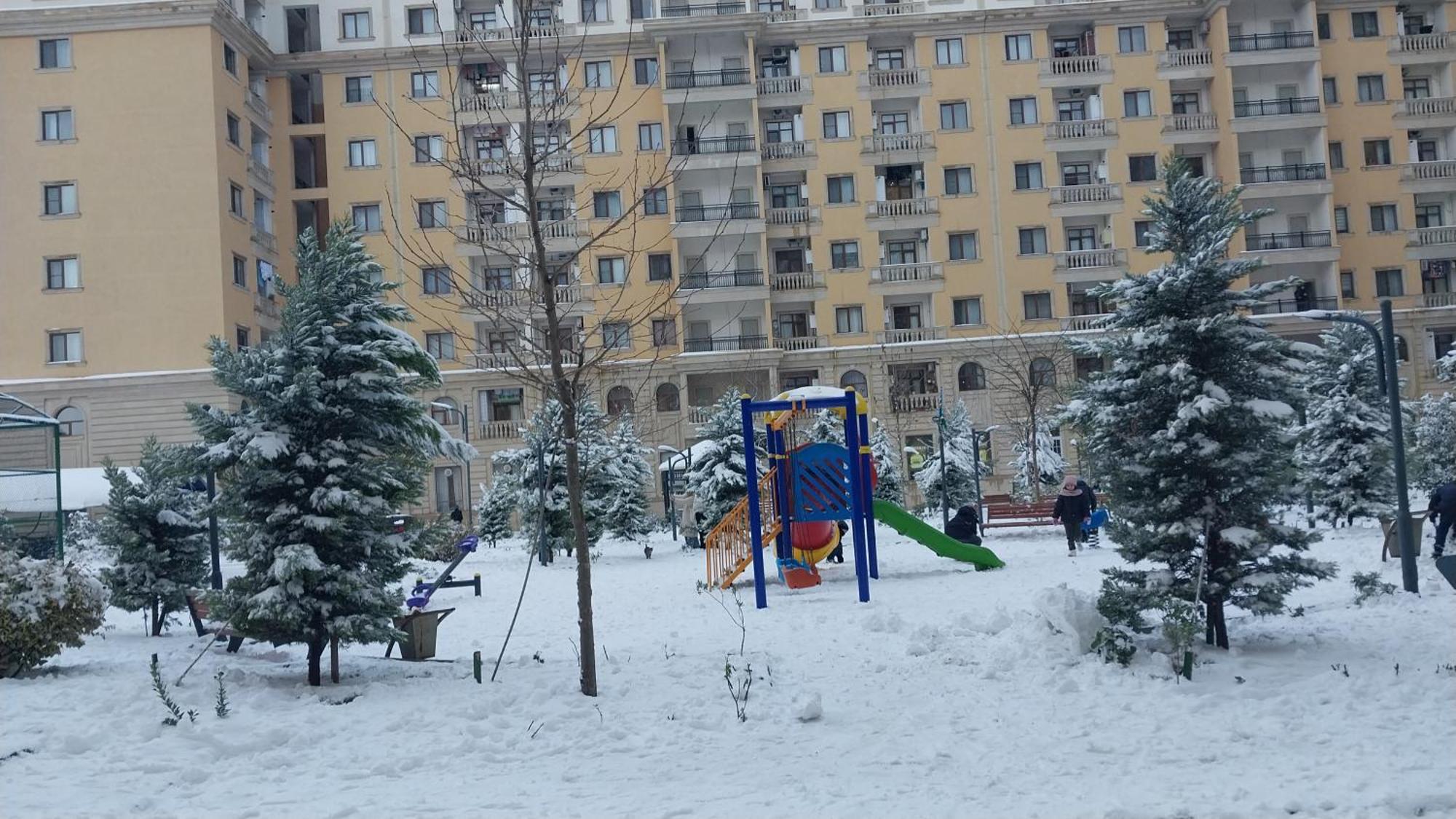 Banu House Apartman Sumqayıt Kültér fotó